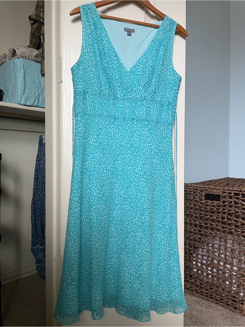 Ann Taylor Silk Aqua Sleeveless V-Neck Dress